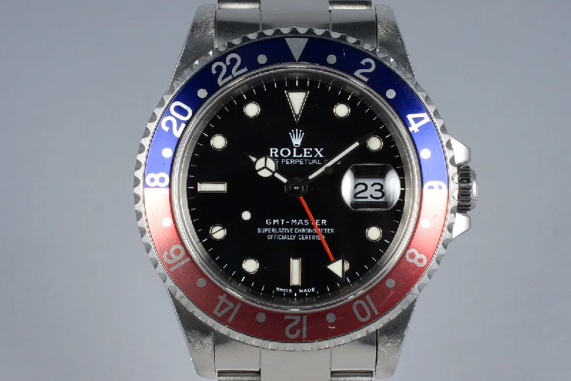 Men’s watches with classic leather straps for a sophisticated and refined appearance-1999 Rolex GMT 16700