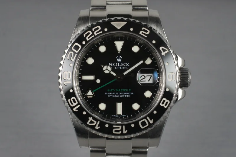 Men’s watches with customizable straps for different looks and easy wearability-2006 Rolex GMT II 116710N with Box and Papers