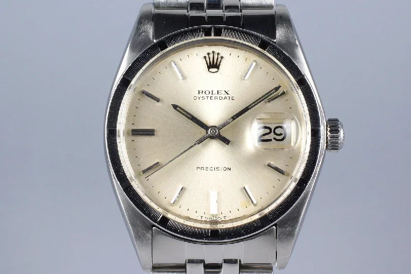 Best men’s watches with minimalist designs for understated elegance and simplicity-1972 Rolex OysterDate 6694 Silver Dial