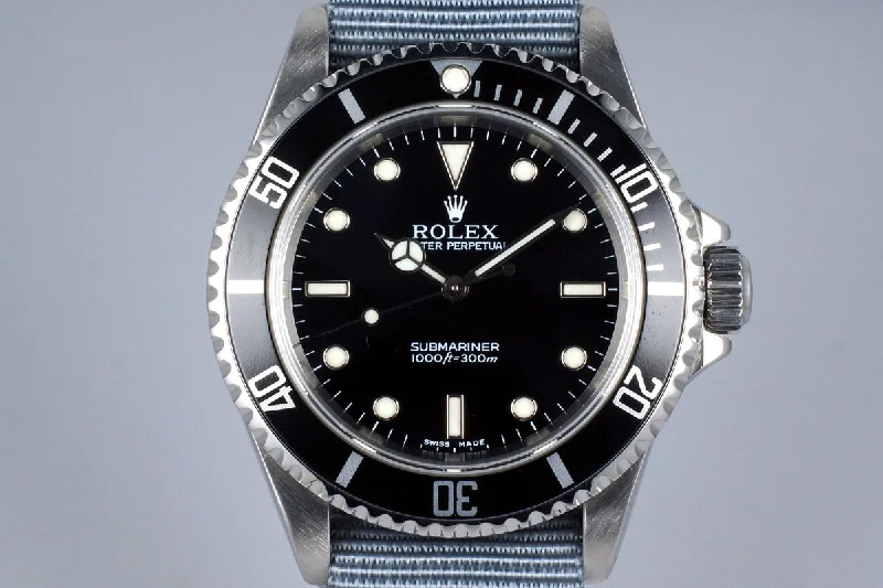 Best men’s watches with sapphire crystal for scratch resistance and clear visibility-1995 Rolex Submariner 14060 Service Dial