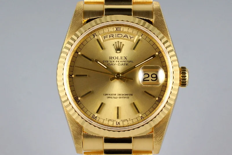 Men’s watches with leather and stainless steel combination for a versatile and durable accessory-1991 Rolex YG Day-Date 18238 Champagne Dial