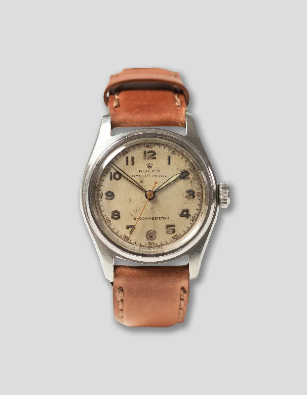 Best men’s watches with simple analog designs for a clean and timeless appearance-1952 Rolex Oyster Royal