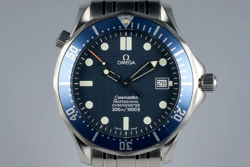 Best men’s watches with limited edition designs for collectors and enthusiasts-Omega Seamaster 2531.80 Blue Wave Dial