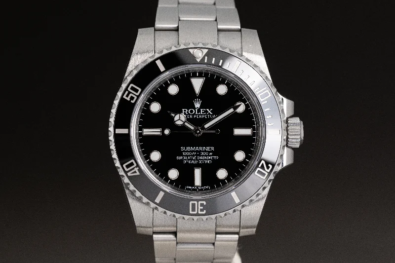 Men’s watches with elegant finishes and polished cases for a refined and classic look-2016 Rolex Submariner 114060 with Box