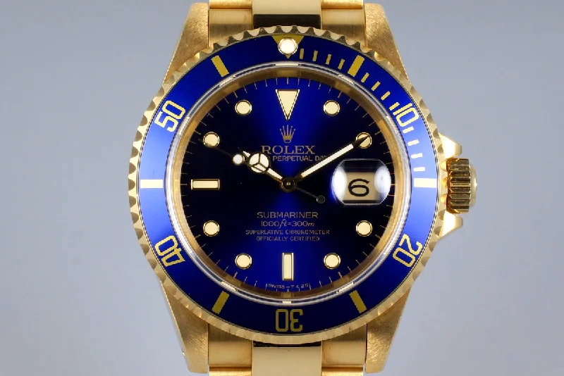 Men’s watches with elegant finishes and polished cases for a refined and classic look-1991 Rolex YG Submariner 16618 Blue Dial