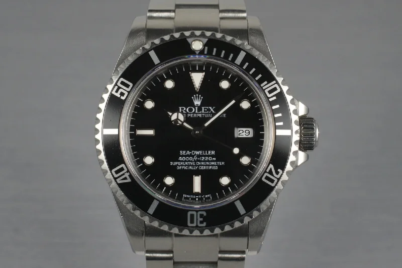 Best men’s watches with solar-powered technology for eco-friendly and self-sustaining timepieces-1993 Rolex Sea Dweller 16600