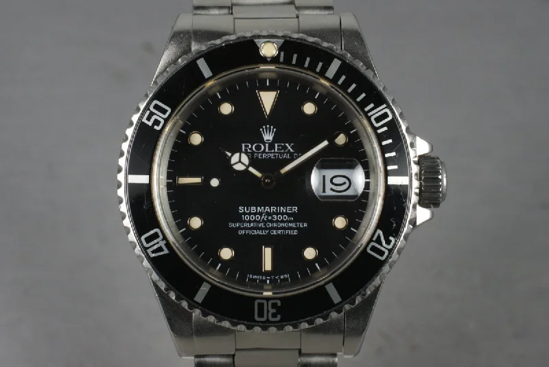 Men’s watches with sporty designs and silicone straps for comfort and performance-1990 Rolex Submariner 16610