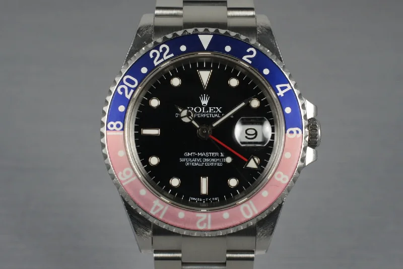 Men’s watches with titanium cases for a lightweight yet durable design-1995 Rolex GMT II 16710