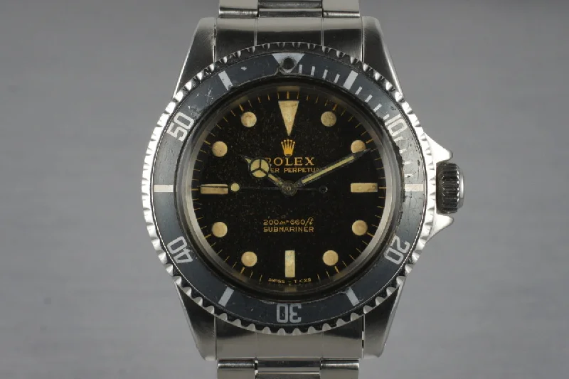 Men’s watches with high water resistance for use in diving and aquatic environments-1964 Rolex Submariner 5513 Gilt Dial