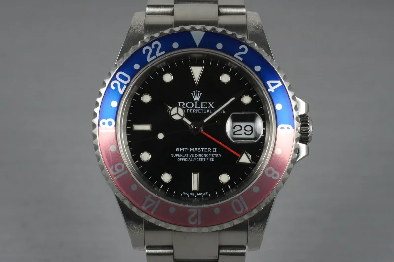 Best men’s watches with engraved details for personalized and custom designs-2005 Rolex GMT II 16710