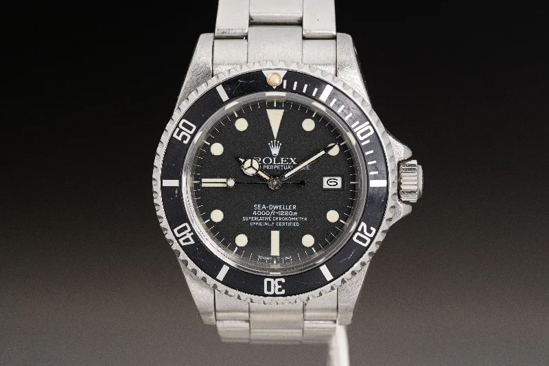 Best men’s watches with a minimalist design that pairs well with both casual and formal attire-1984 Rolex Sea-Dweller 16660 Creamy Lume & Hands Box, Service receipt & Papers