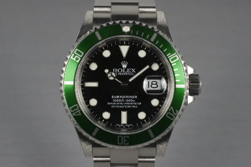 Best men’s watches with rugged designs for durability and outdoor functionality-2004 Rolex Green Submariner 16610LV with Box