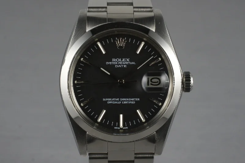 Men’s watches with chronograph and tachymeter functions for professional and racing use-1972 Rolex Date 1500 Black Dial