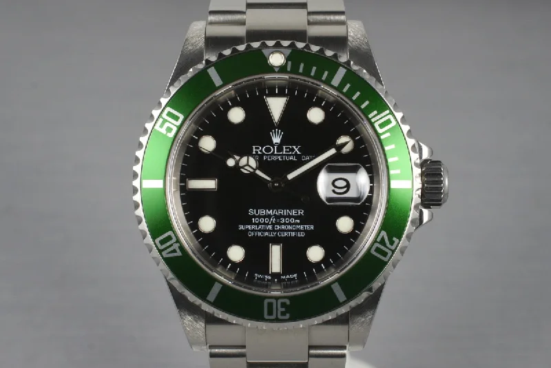 Best men’s watches with customizable dials and straps for a personalized look-2004 Rolex Green Submariner 16610T