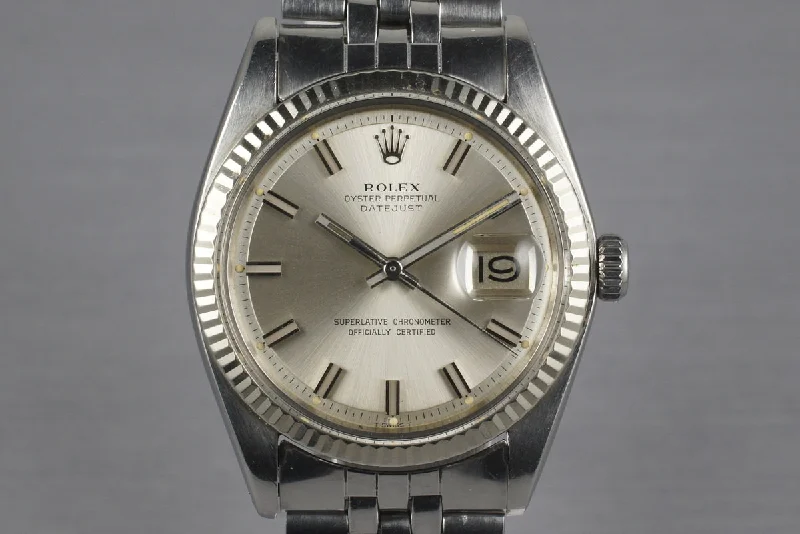 Best men’s watches with dual time zone displays for travelers and frequent flyers-1972 Rolex DateJust 1601 ‘Wide Boy’ Dial