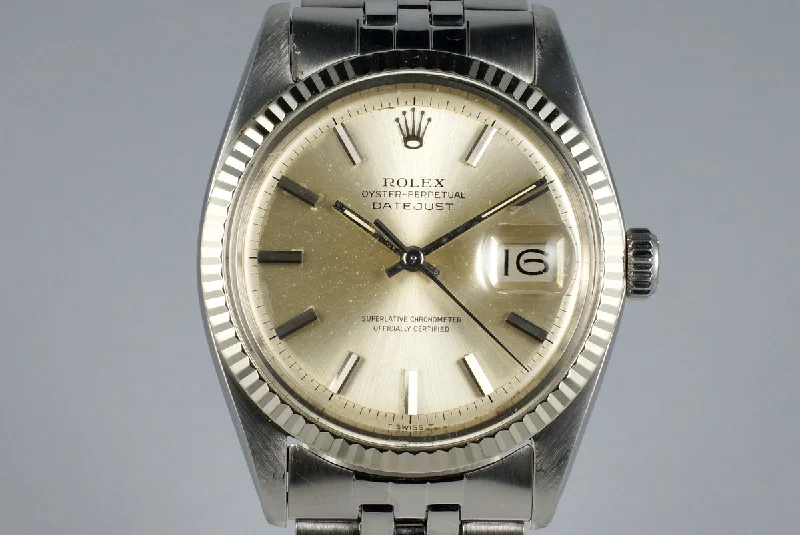 Men’s watches with customizable straps for different looks and easy wearability-1966 Rolex DateJust 1601 Non-Luminous Silver Dial