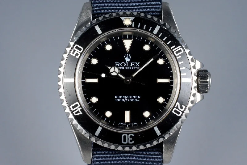 Waterproof men’s watches for diving and water sports with high water resistance ratings-1997 Rolex Submariner 14060