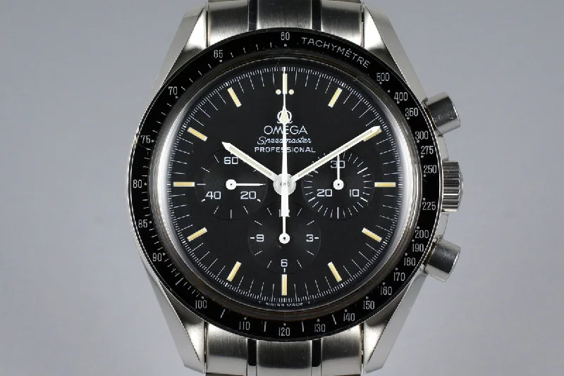 Men’s watches with elegant finishes and polished cases for a refined and classic look-1998 Omega Speedmaster 3570.50 with Booklet