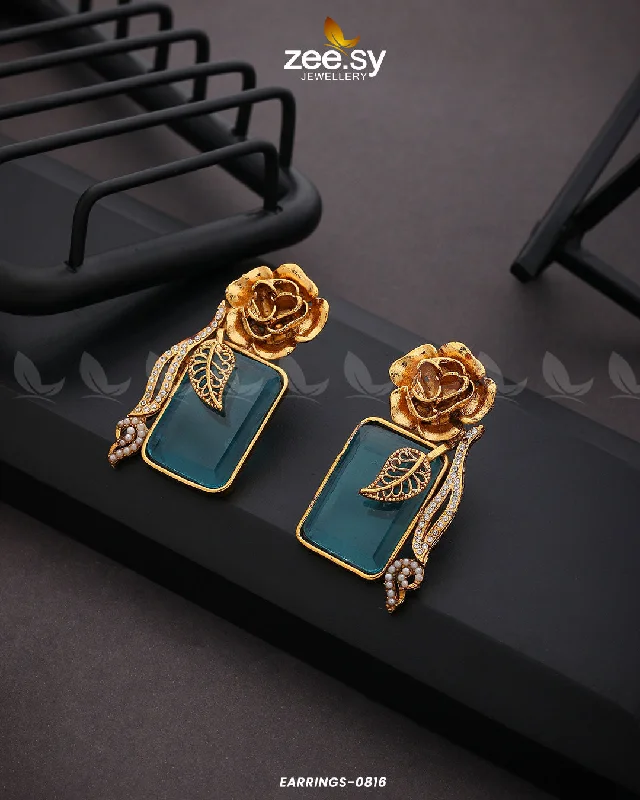 Best hoop earrings with asymmetrical designs for a fashion-forward, avant-garde look-EARRINGS-0816