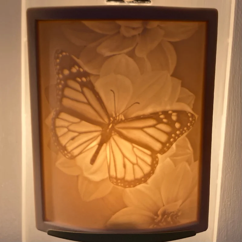 Simple necklaces and pendants with bar pendants for a sleek modern design-Butterfly Porcelain Night Light