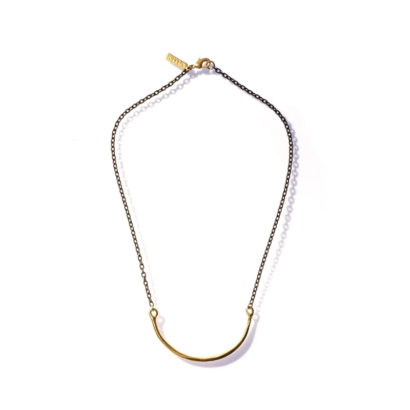 Best necklaces and pendants with opal and gold for a vibrant, luxurious contrast-Small Quill Curve Collar